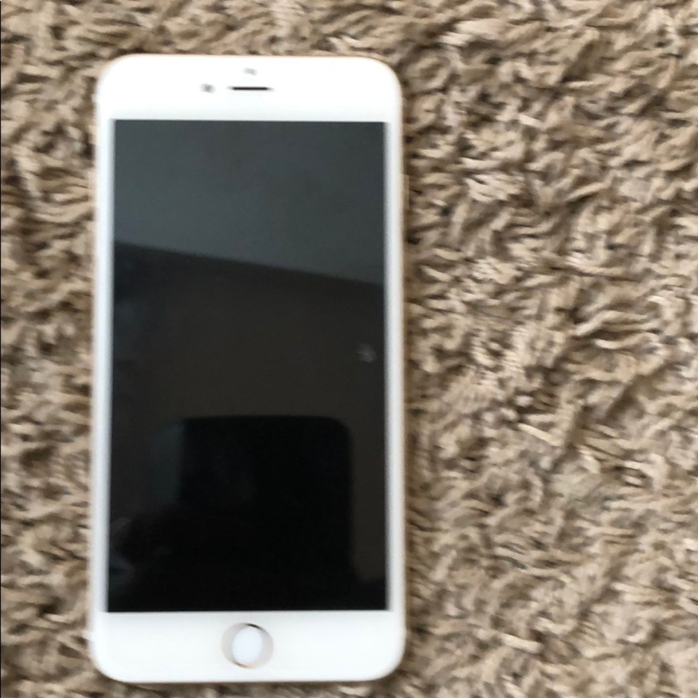 Iphone 6s Plus - image 1